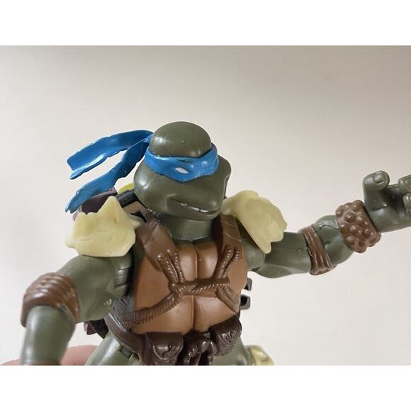 2012 Teenage Mutant Ninja Turtles Leonardo Action Figure 5" Playmates Leo TMNT - Picture 5 of 6